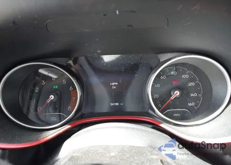 2021 Jeep Compass Trailhawk 4X4 from USA, damaged, VIN 3C4NJDDB9MT527131